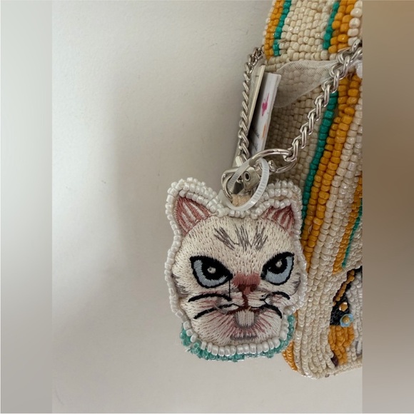 Beaded Kitty Embroidered Crossbody Shoulder Bag in Cream and Yellow - Picture 4 of 6